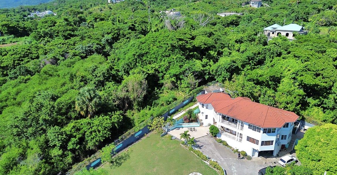 4 Bedroom House for Sale, Whitehouse, Westmoreland, Jamaica — photo 5