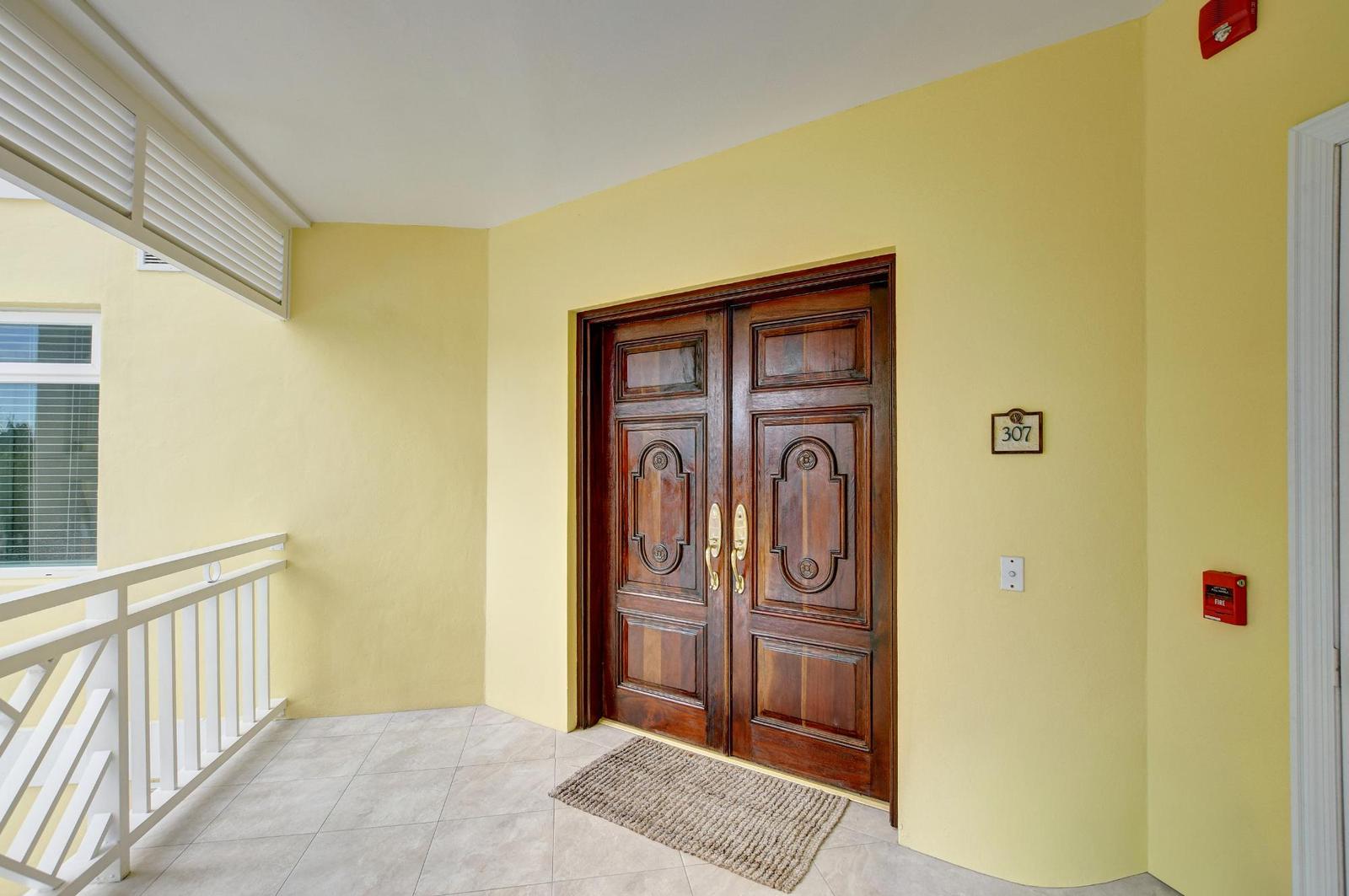 3 bedroom Apartment for sale — CABLE BEACH, BAHAMAS — photo 2