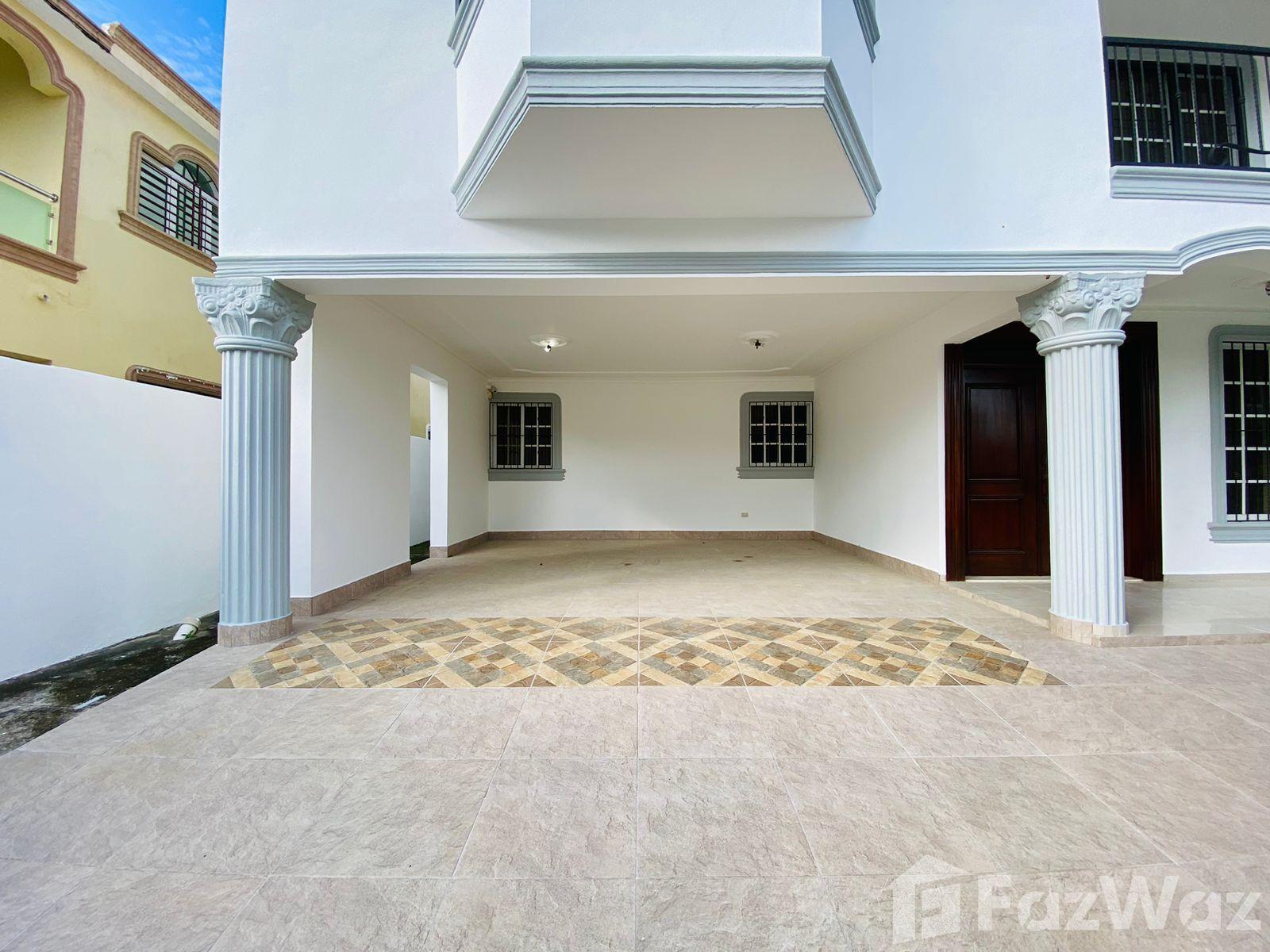 3 Bedroom House, Patio and Terrace for Sale in Villa María — photo 3