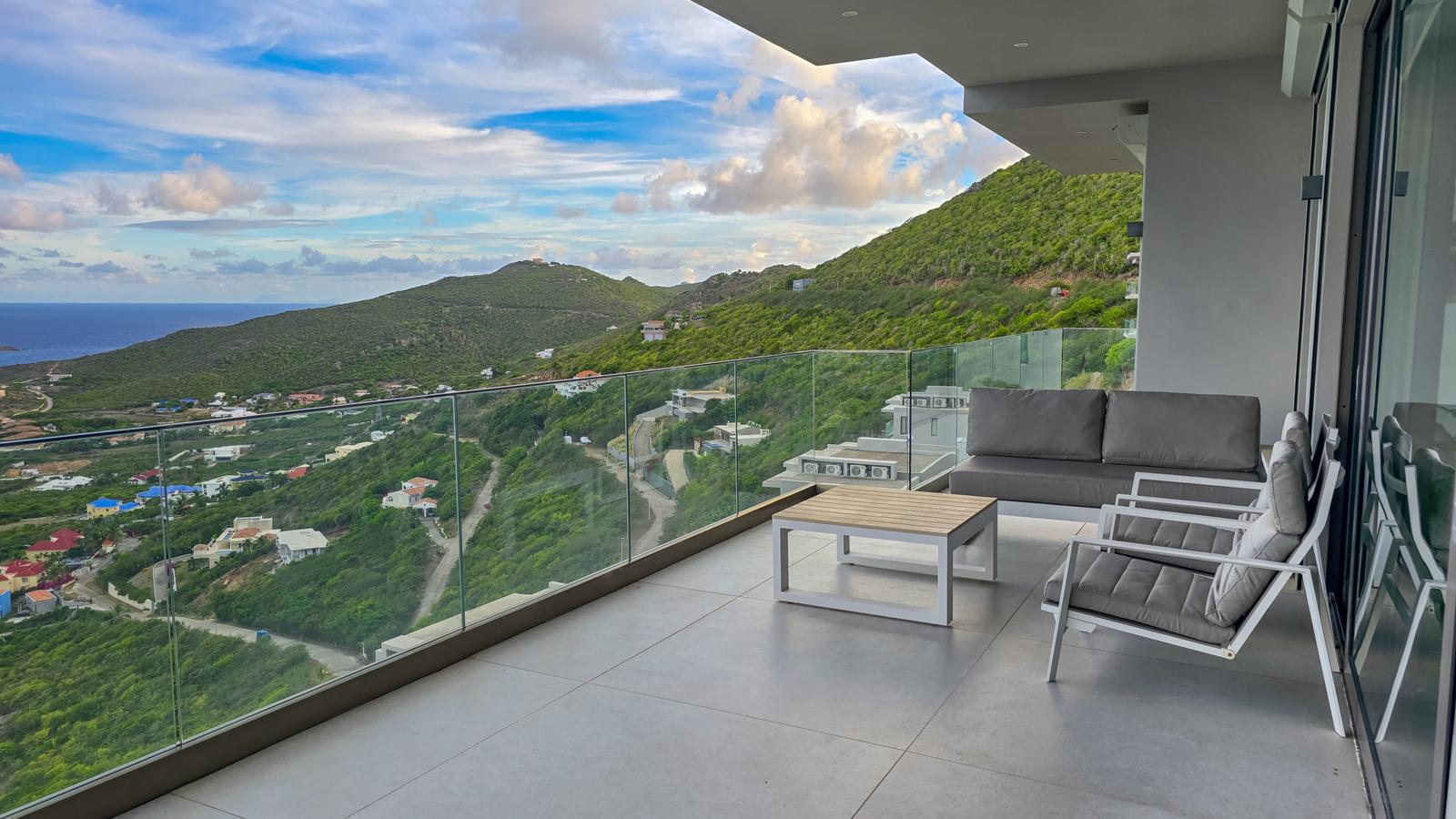Modern Upper Level Condo, Red Pond Estate, St Maarten — photo 2
