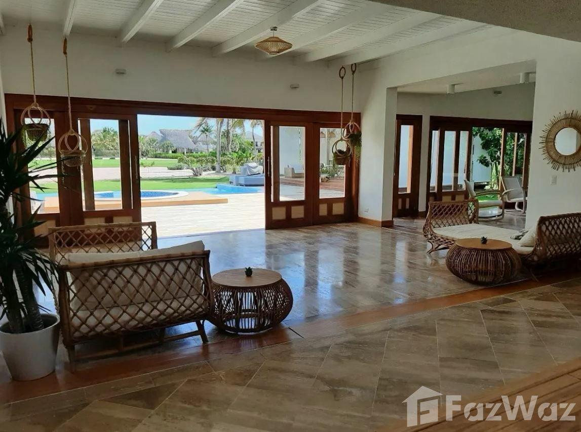 5 Bedroom Villa for Sale in Salvaleon De Higuey, La Altagracia — photo 1