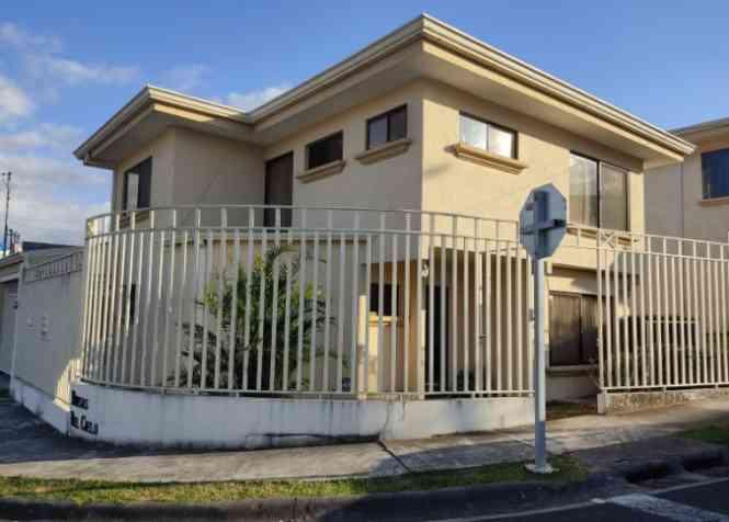 House for sale in Guachipelín, Escazú — photo 1