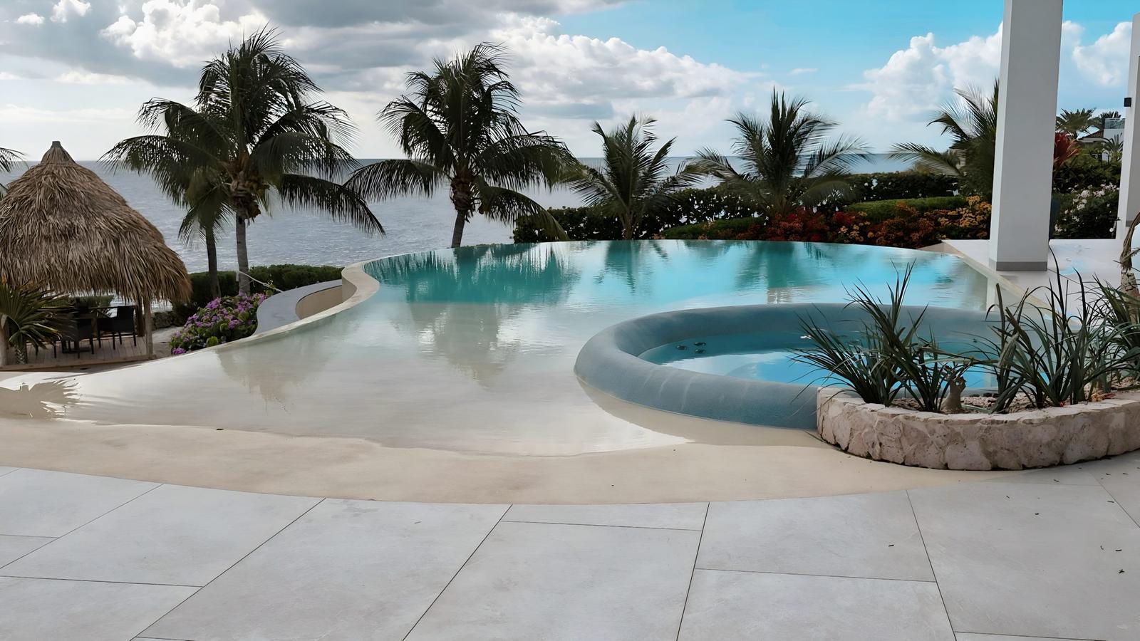5 bedroom Waterfront Villa for sale in Blue Bay, Curaçao — photo 1