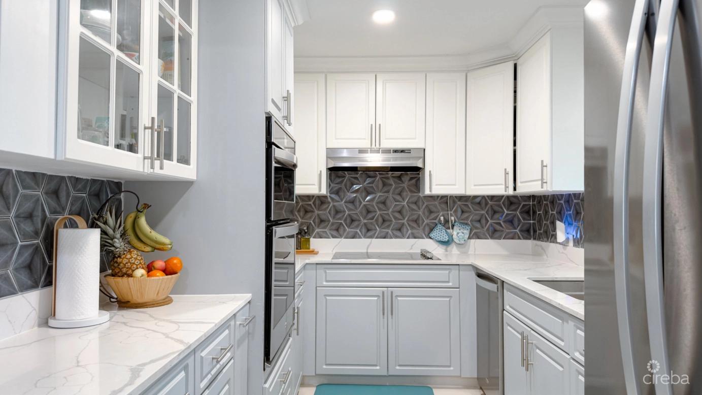 Bel Air Manor 3 Bedroom Townhouse in the Cayman Islands — photo 5