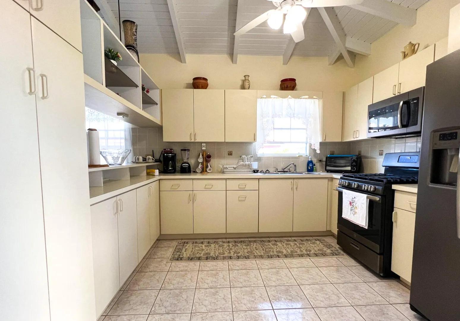 3 Beds 2 Baths Home in Quarter Prince — photo 4