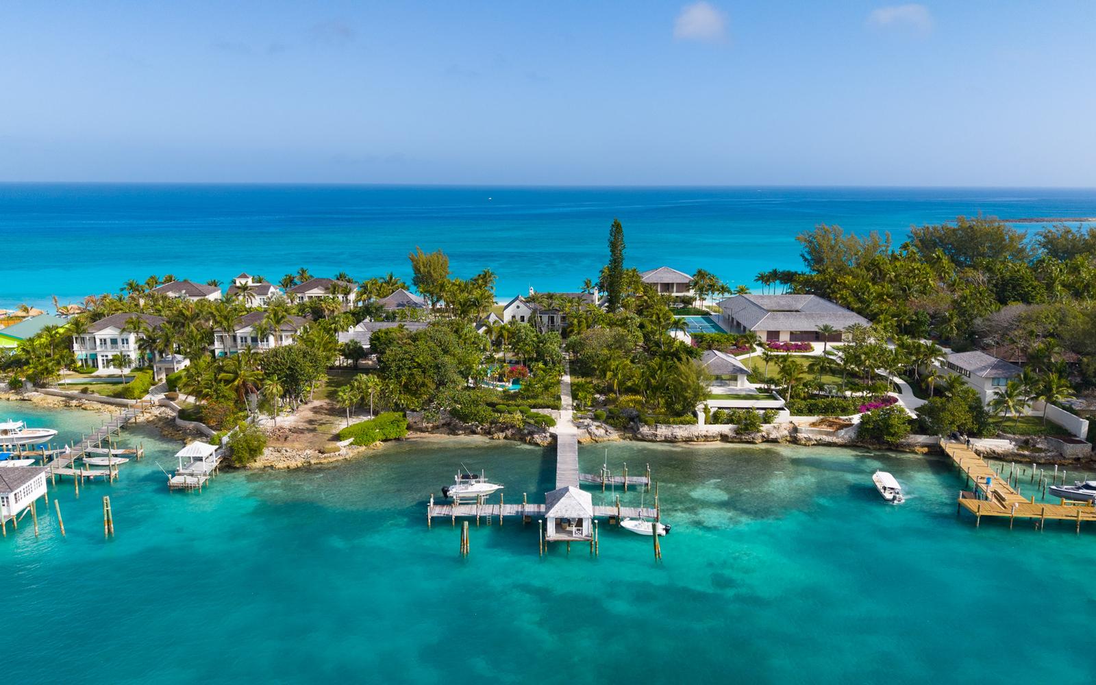 10 Bedroom Waterfront Estate for Sale, Paradise Island, Bahamas — photo 1