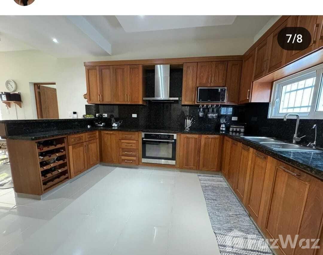 4 bedroom house in Santiago De Los Caballeros for sale — photo 2