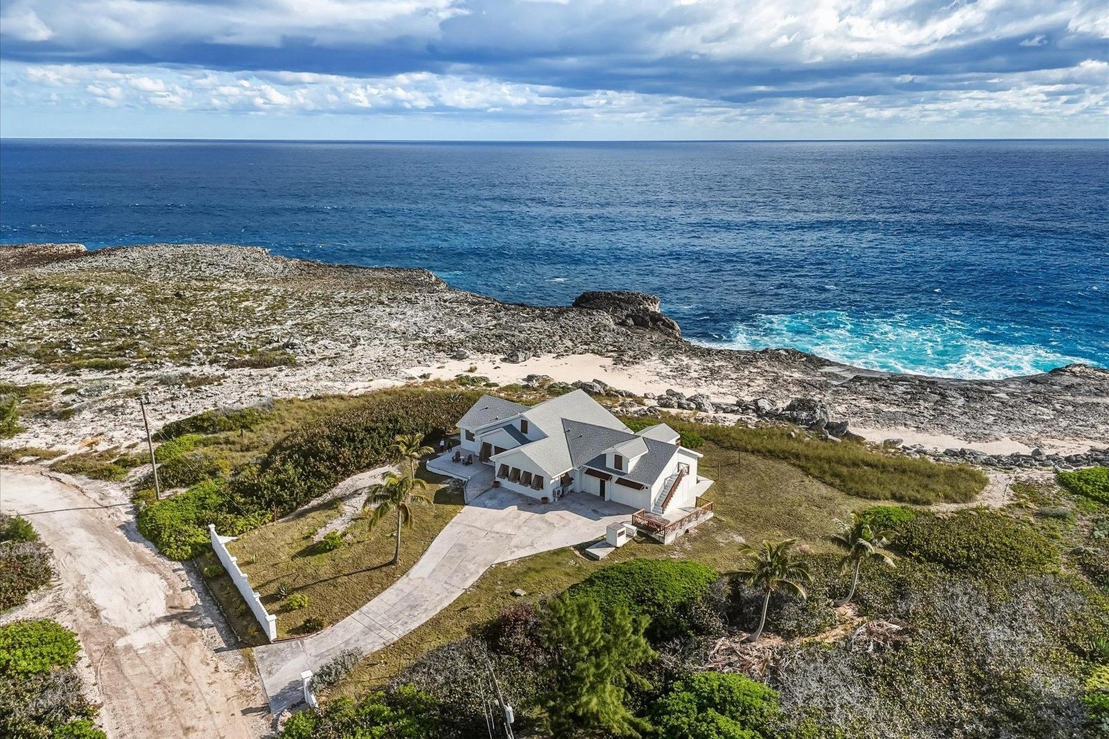 5 bedroom Residence for sale — SEASPRAY ESTATE in Eleuthera, The Bahamas — photo 1