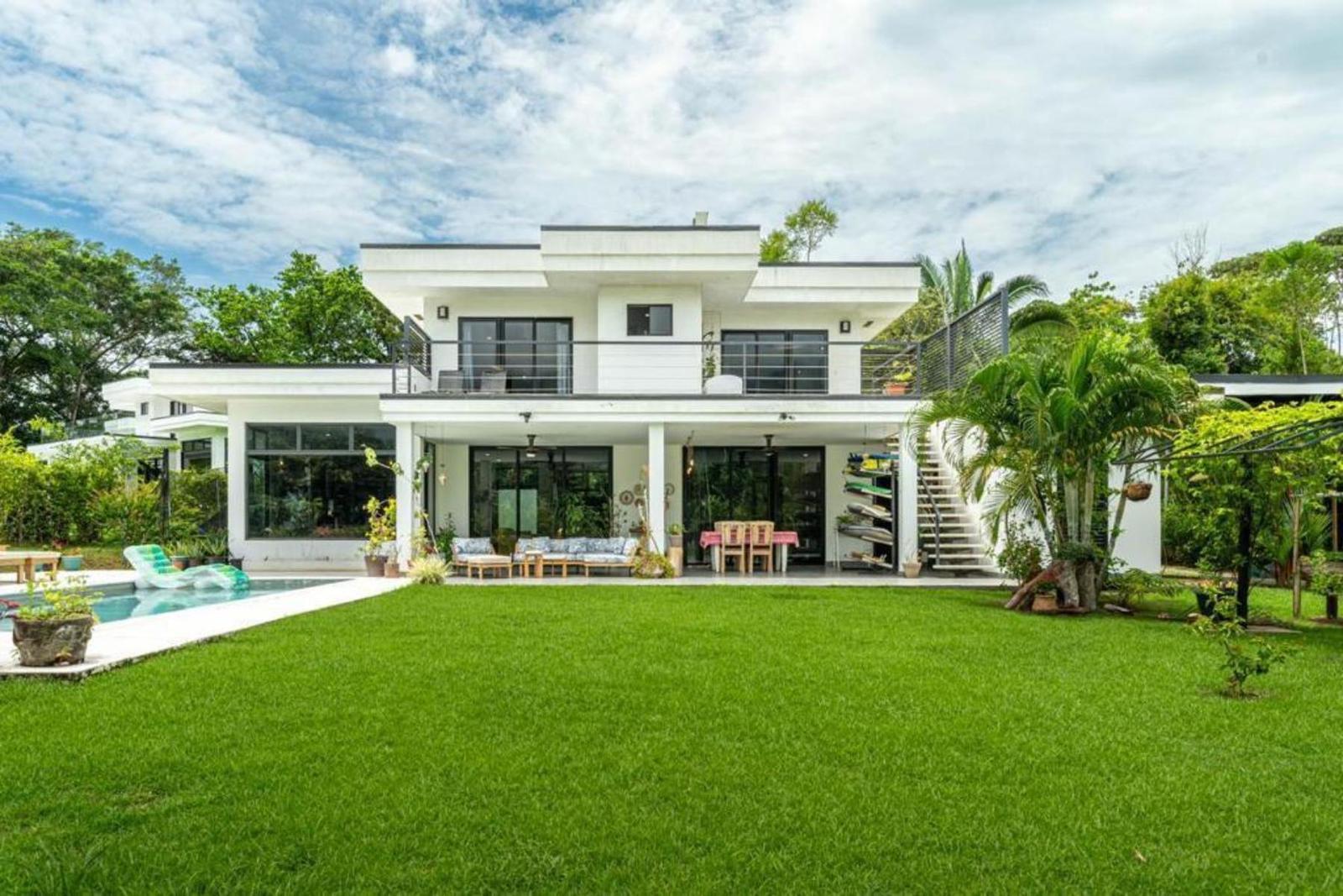 3 Bedroom House for Sale, Ojochal, Puntarenas, Costa Rica — photo 1