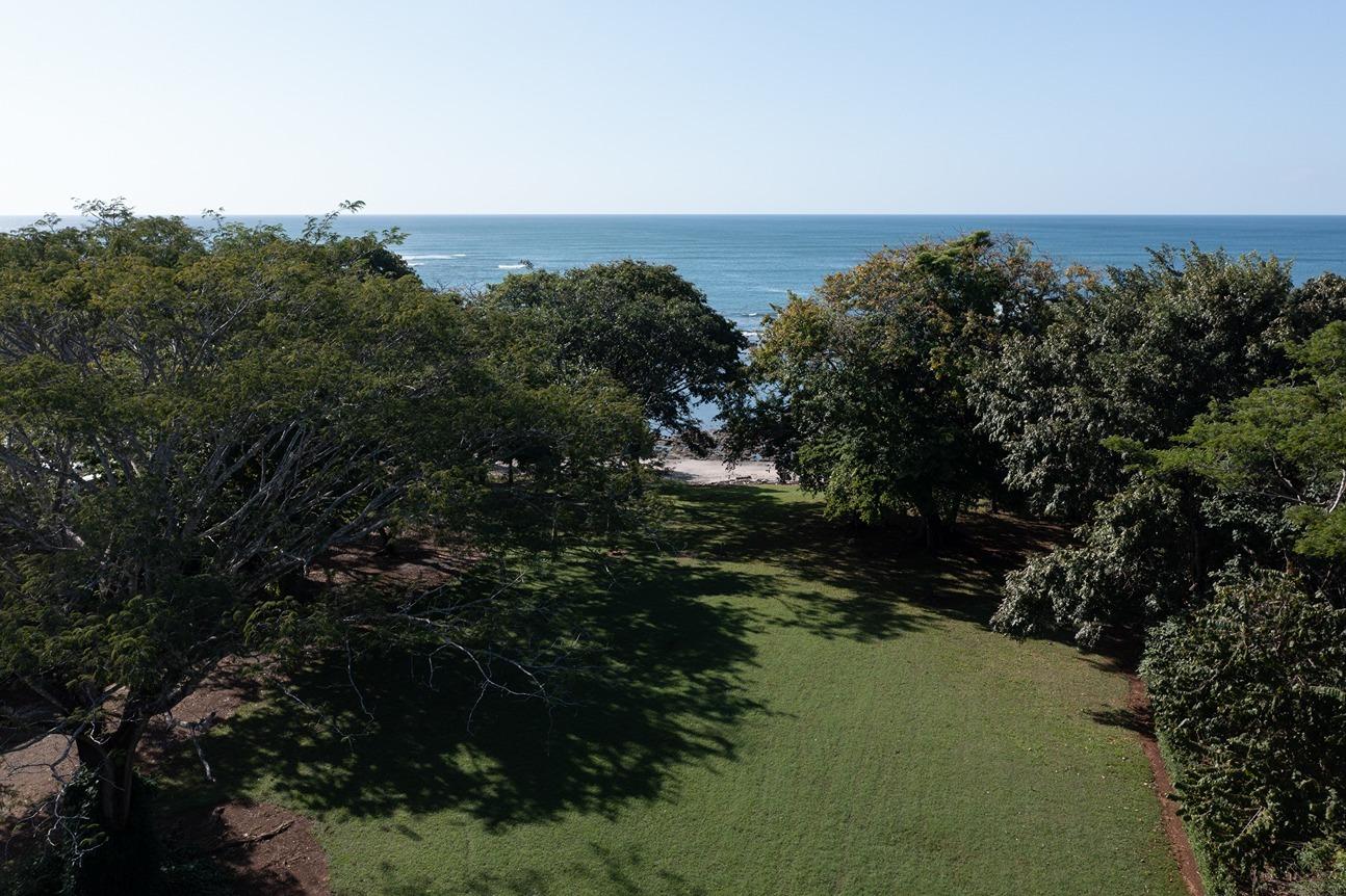 1,763 Sq M Beachfront Lot 21 for Sale, La Dulce Vida, Hacienda Pinilla, Tamarindo, Guanacaste, Costa Rica — photo 1