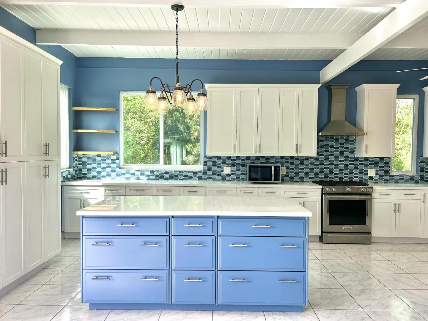49 Mary's Fancy Qu — photo 2
