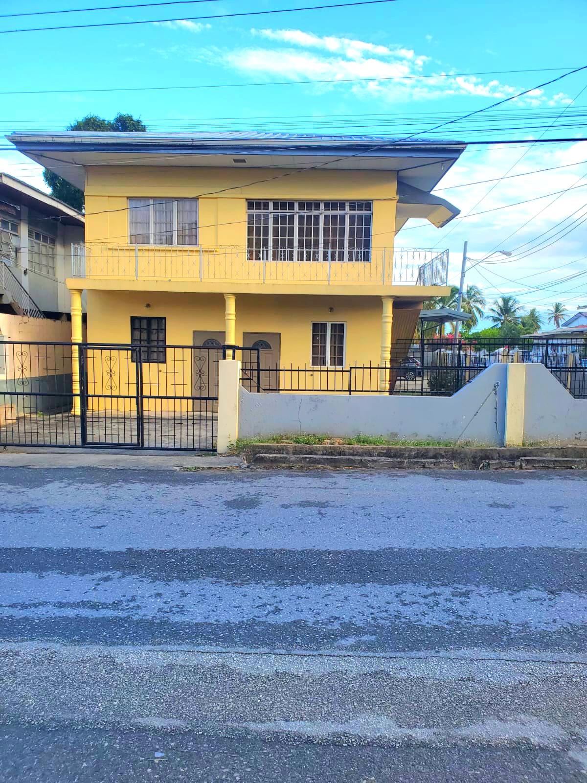 Eldorado 3-bedroom 2-Bathroom & 2-Apt's Investment property — photo 2