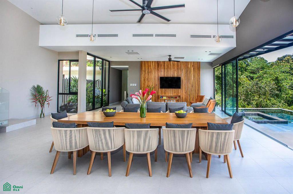 3 Bedroom Luxury Ocean-View Villa for Sale, Manuel Antonio, Puntarenas, Costa Rica — photo 4