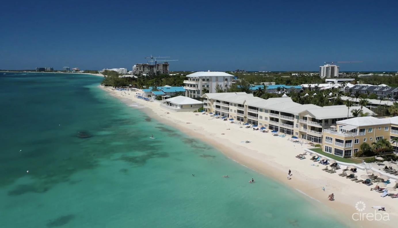 3 bedroom property for sale — Laguna Del Mar Penthouse in the Cayman Islands — photo 2