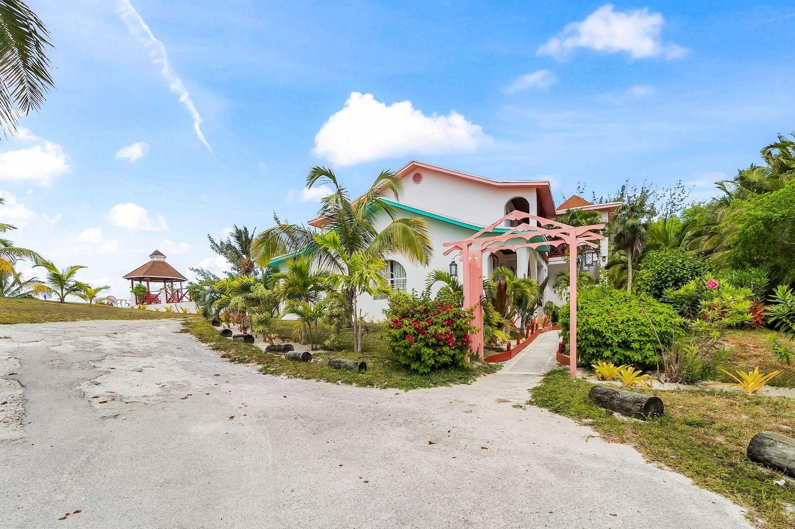 16 bedroom Residence for sale — UNIQUE VILLAGE in Eleuthera, The Bahamas — photo 3