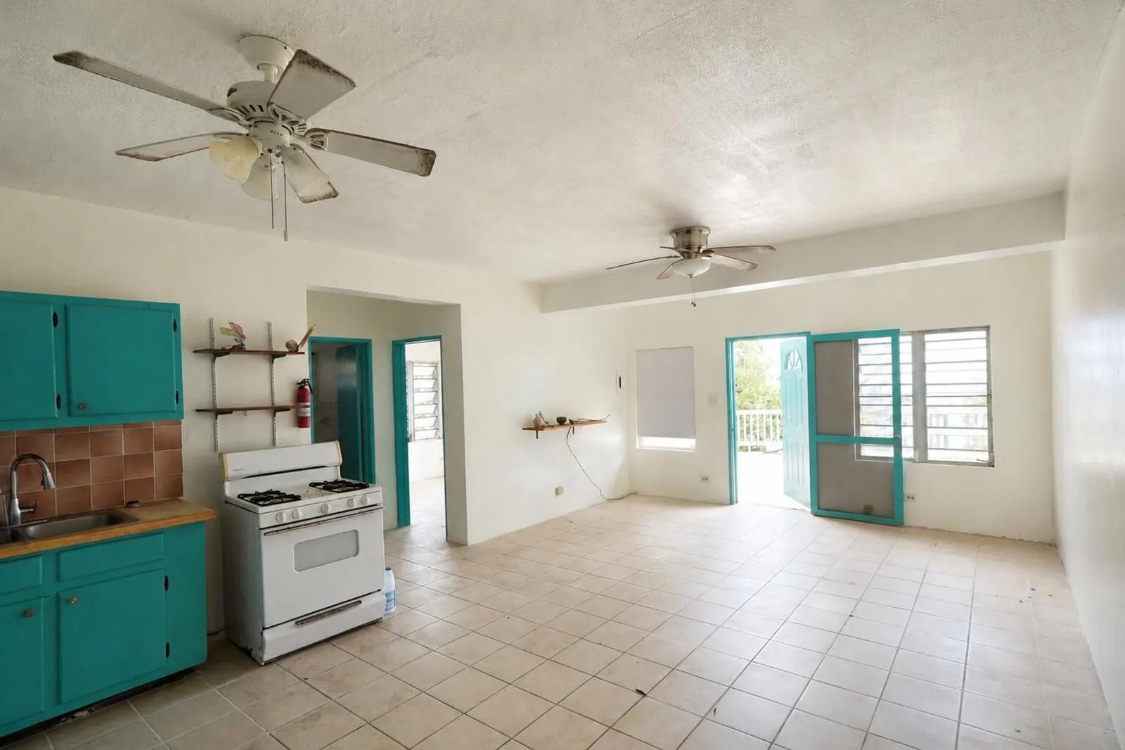 2 Beds 1 Bath Apartment in Quarter Little Northside — photo 1