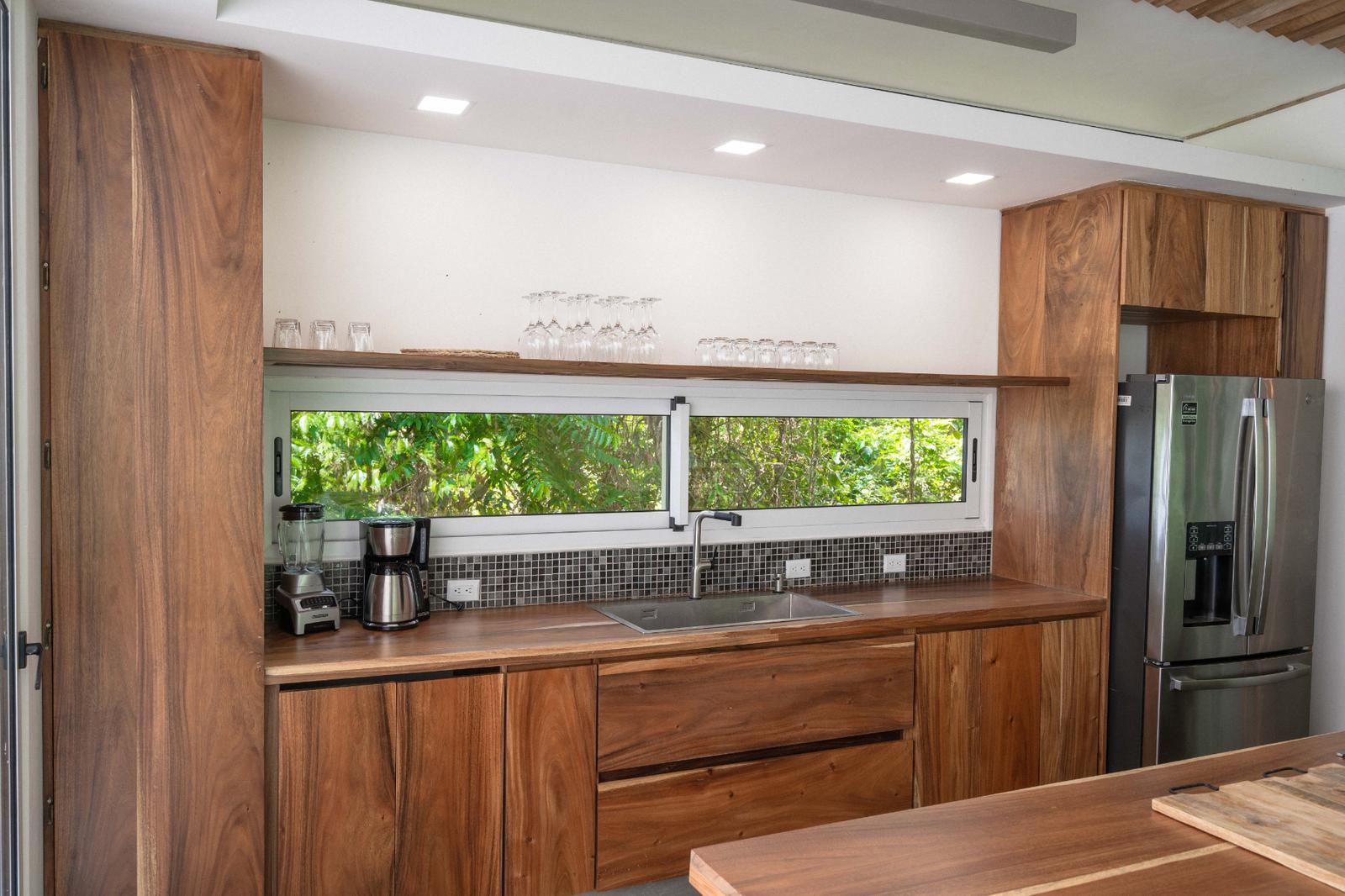 New 4 Bedroom Home for Sale in Portasol, Dominical — photo 3