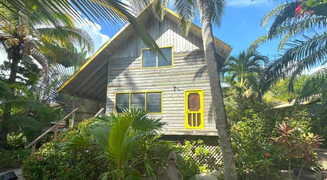 2 Beautiful Beachfront Vacation Rentals — Ocean's Edge — photo 3