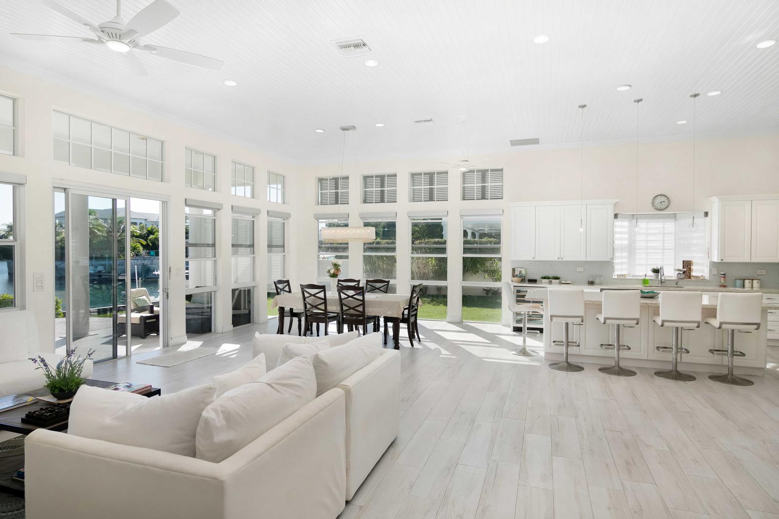 Contemporary Canal Front Residence - MLS 66072 — photo 3