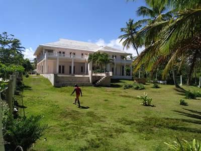 5 bedroom property for sale — Uvero Alto Beach Front Villa With Land in Macao-Uvero Alto, East Coast, DO — photo 2