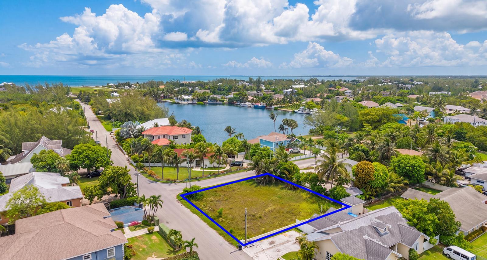 Rare Freehold Corner Lot in Desirable Prospect, Grand Cayman — photo 1