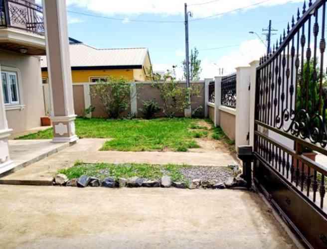 House for Sale in Chaguanas — photo 1