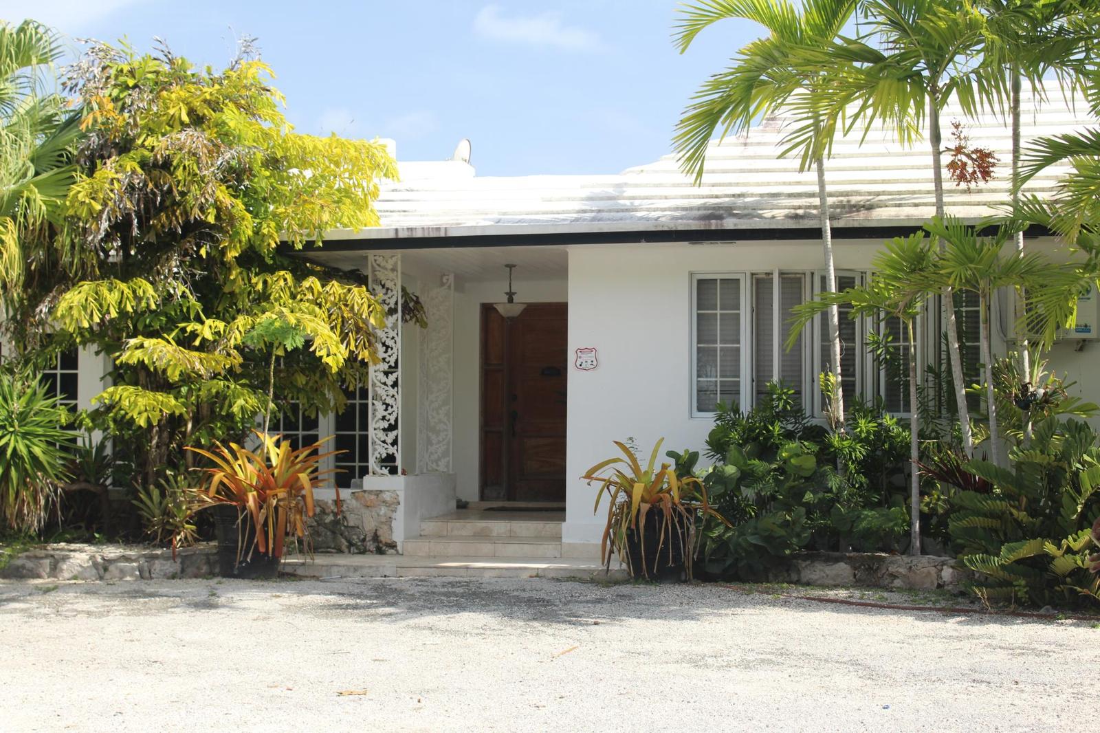 4 bedroom Residence for sale — WILD TAMARIND DRIVE in Nassau / New Providence, The Bahamas — photo 1