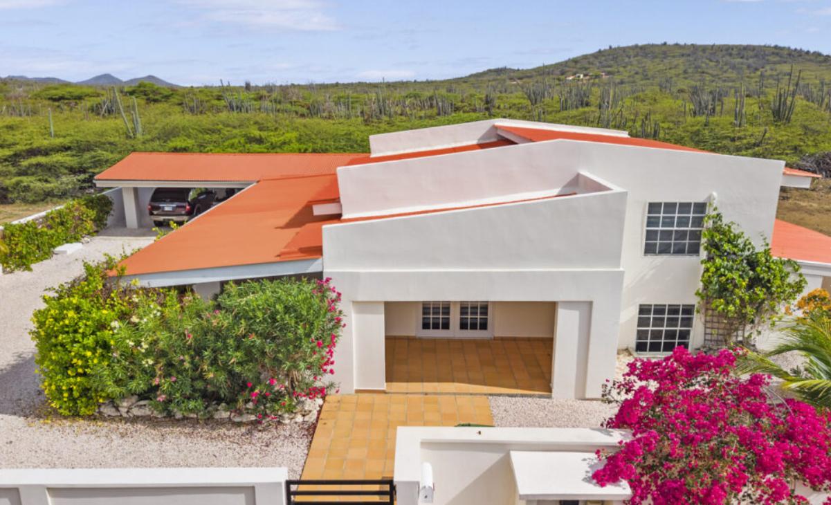 BONAIRE ISLAND Comfortable Rincon Residence — photo 1