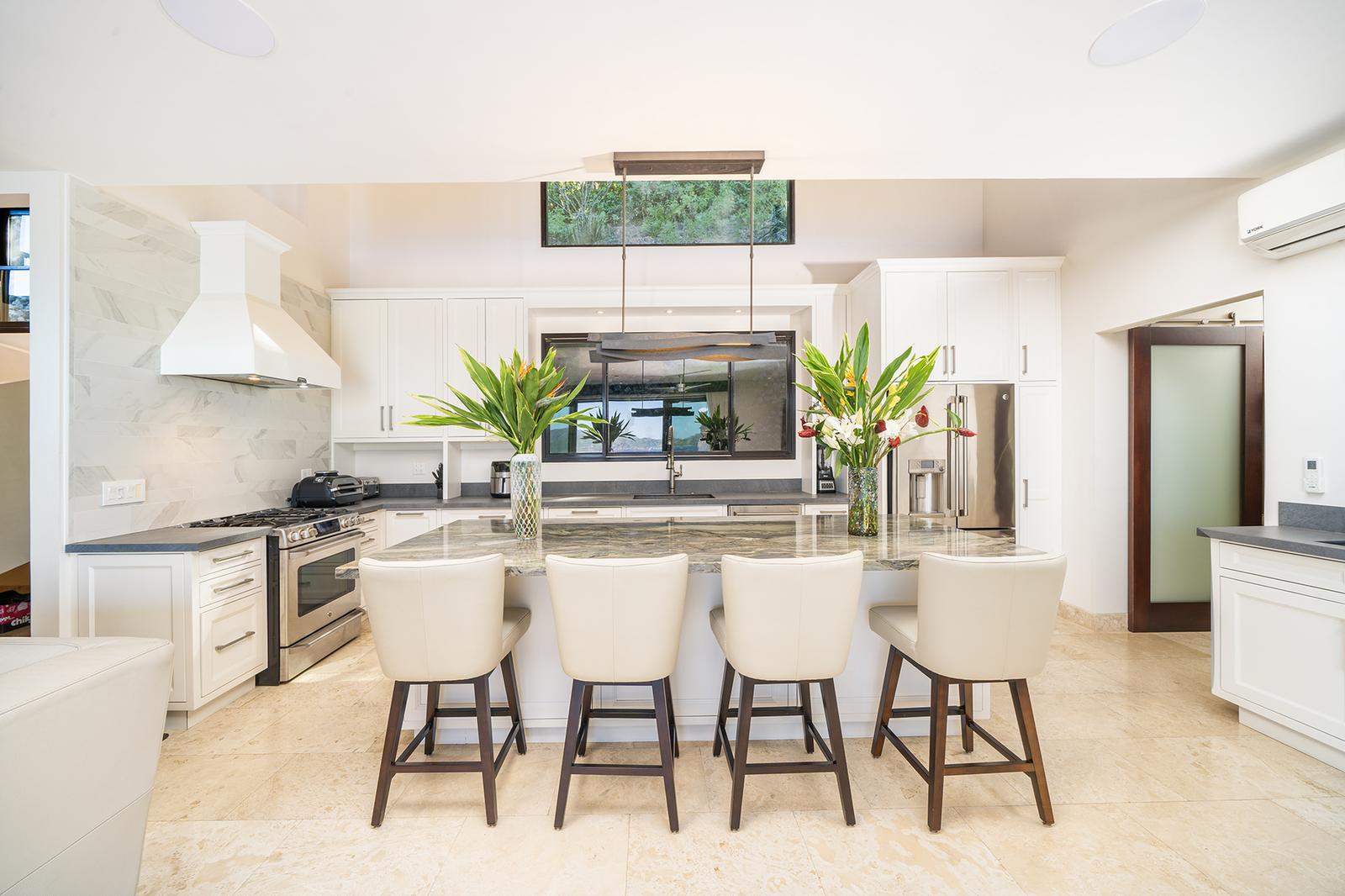 5 Bedroom Home for Sale, Playa Flamingo, Guanacaste, Costa Rica — photo 1
