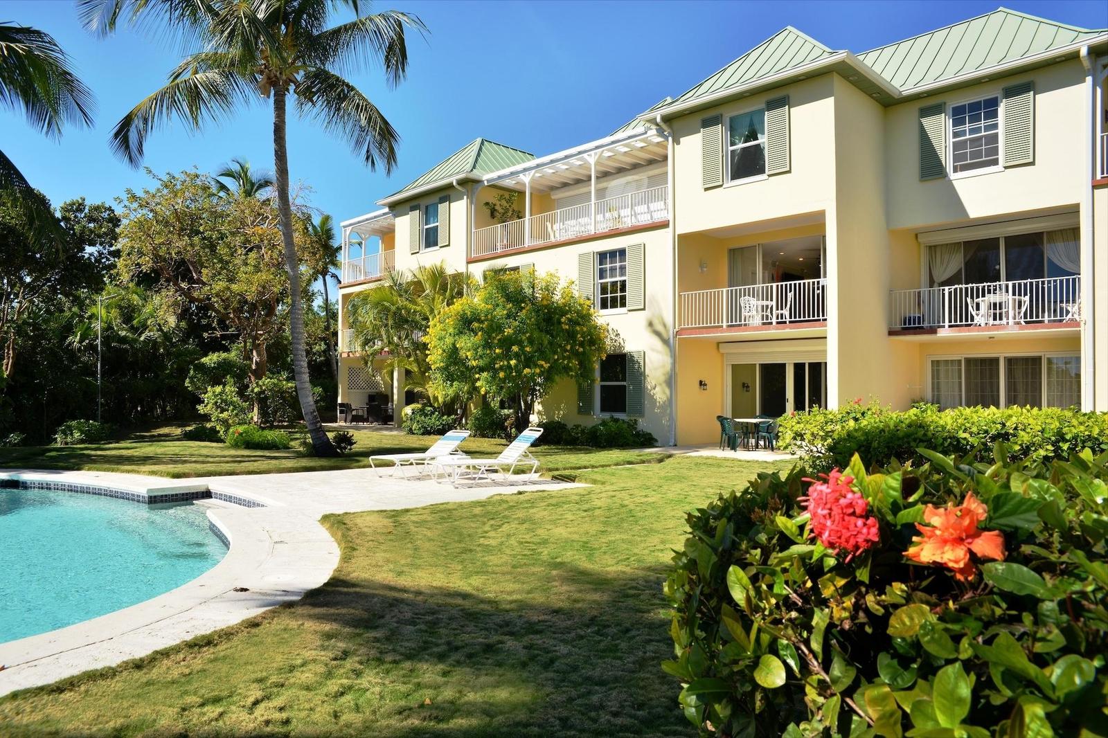 3 Bedroom Apartment for sale — EASTWIND in Nassau / New Providence, The Bahamas — photo 1