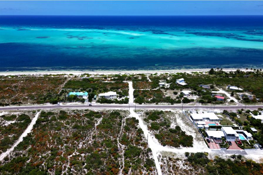 Cockburn Town Oceanfront 1.91 Acre Lot — photo 4