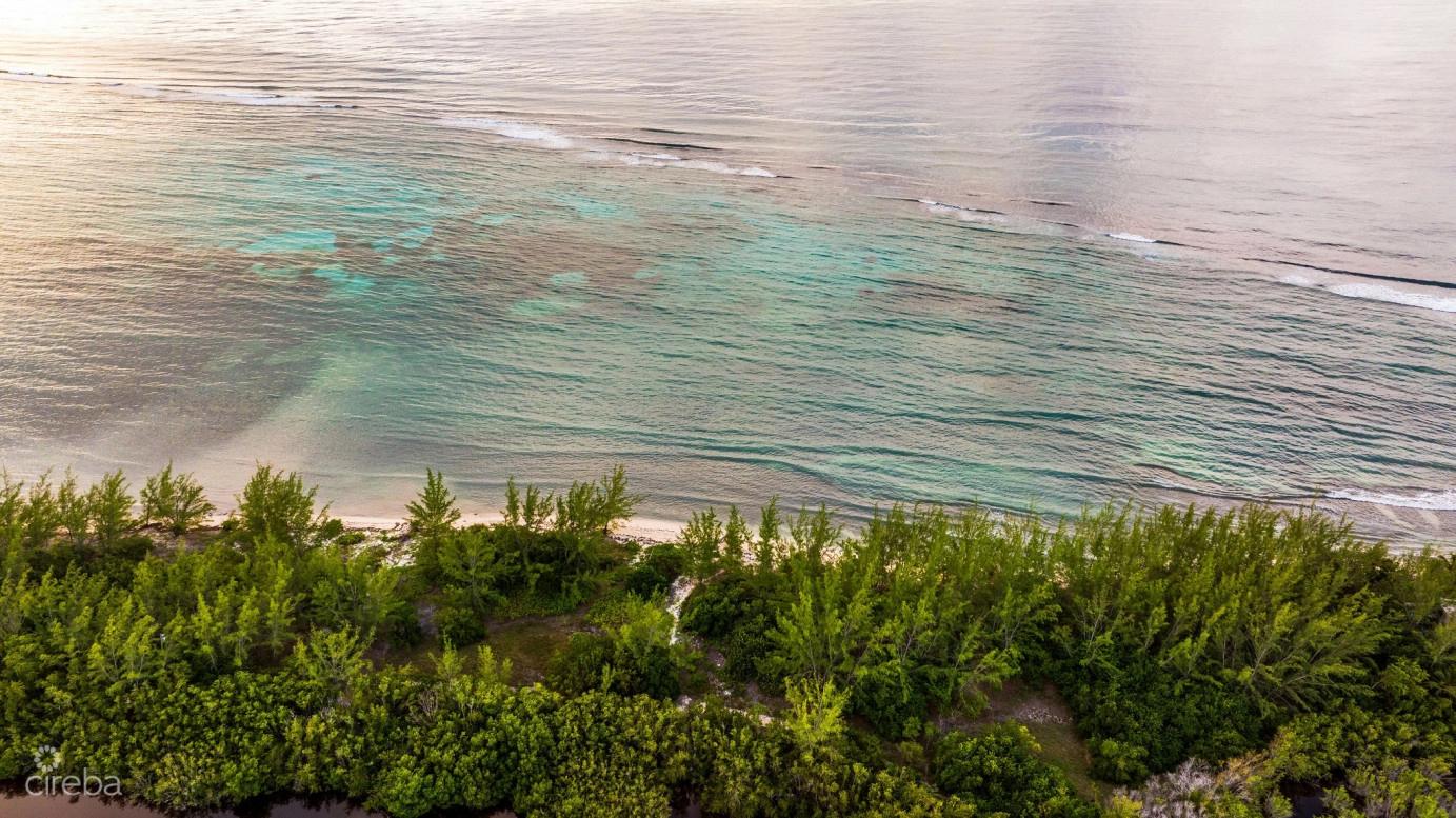 Breakers Beachfront Development Land in the Cayman Islands — photo 3