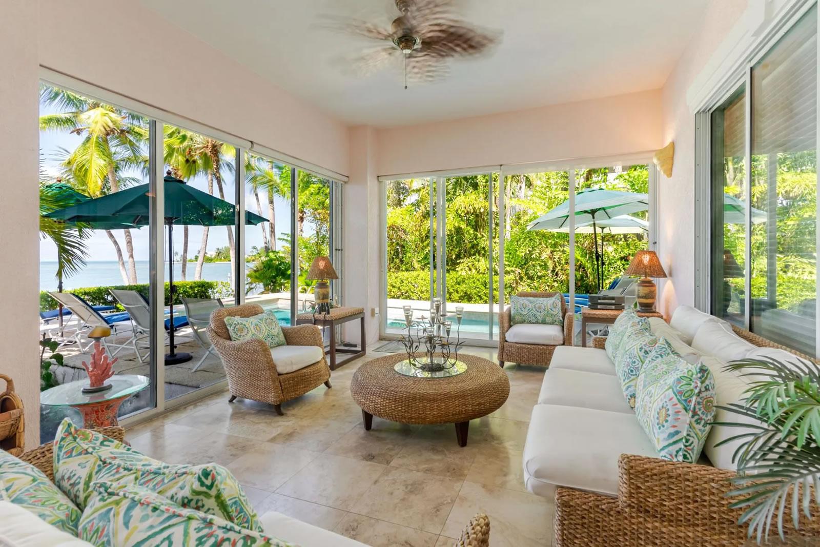 5 Bedroom Luxury Beachfront Home for Sale, Cayman Kai, Grand Cayman — photo 5