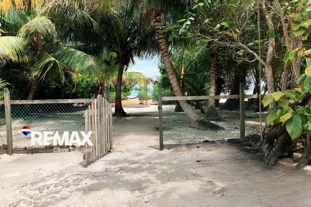 North Caye Caulker Beachfront Home for Sale — photo 4