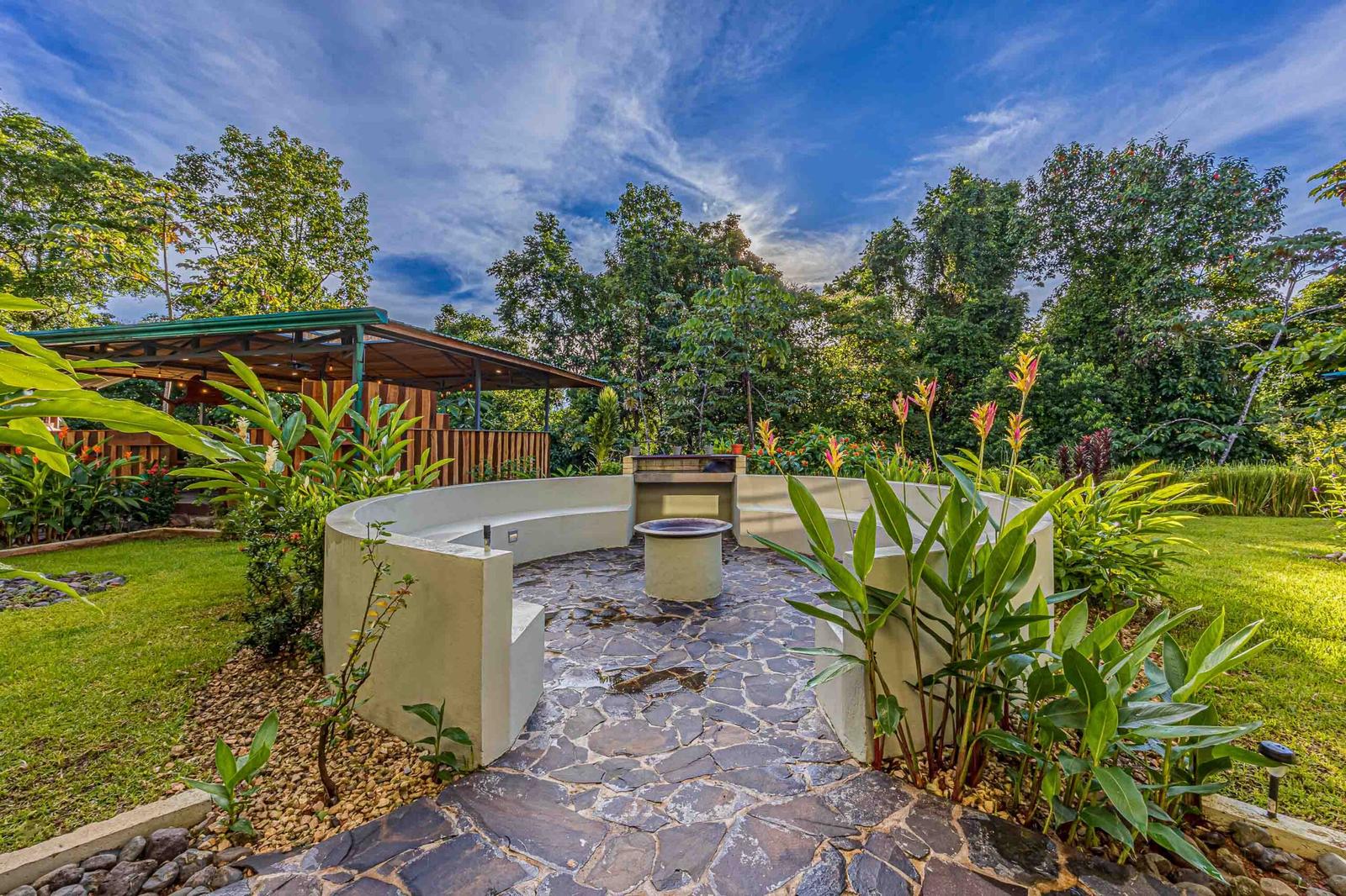 Luxurious Eco-Lodge in Drake Bay Costa Rica with Ocean & Rain Forest Views — photo 4