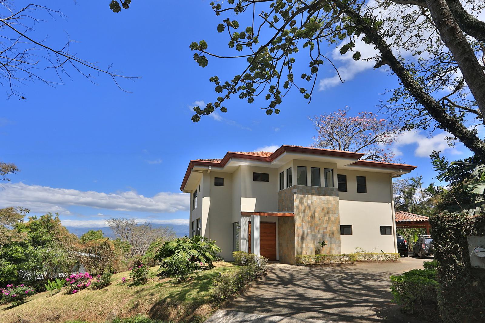 3 Bedroom Home for Sale in Los Cumbres, Brasil de Mora, San Jose, Costa Rica — photo 1