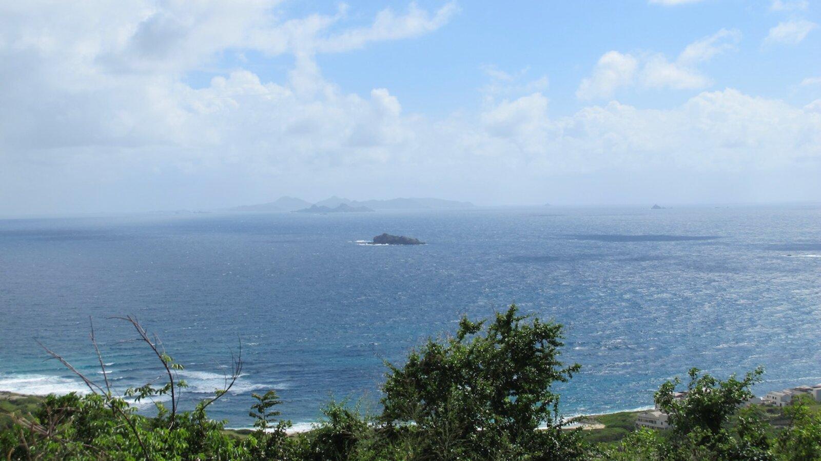 1,208 Sq Metres of Land for Sale, Dawn Beach, St Maarten — photo 2