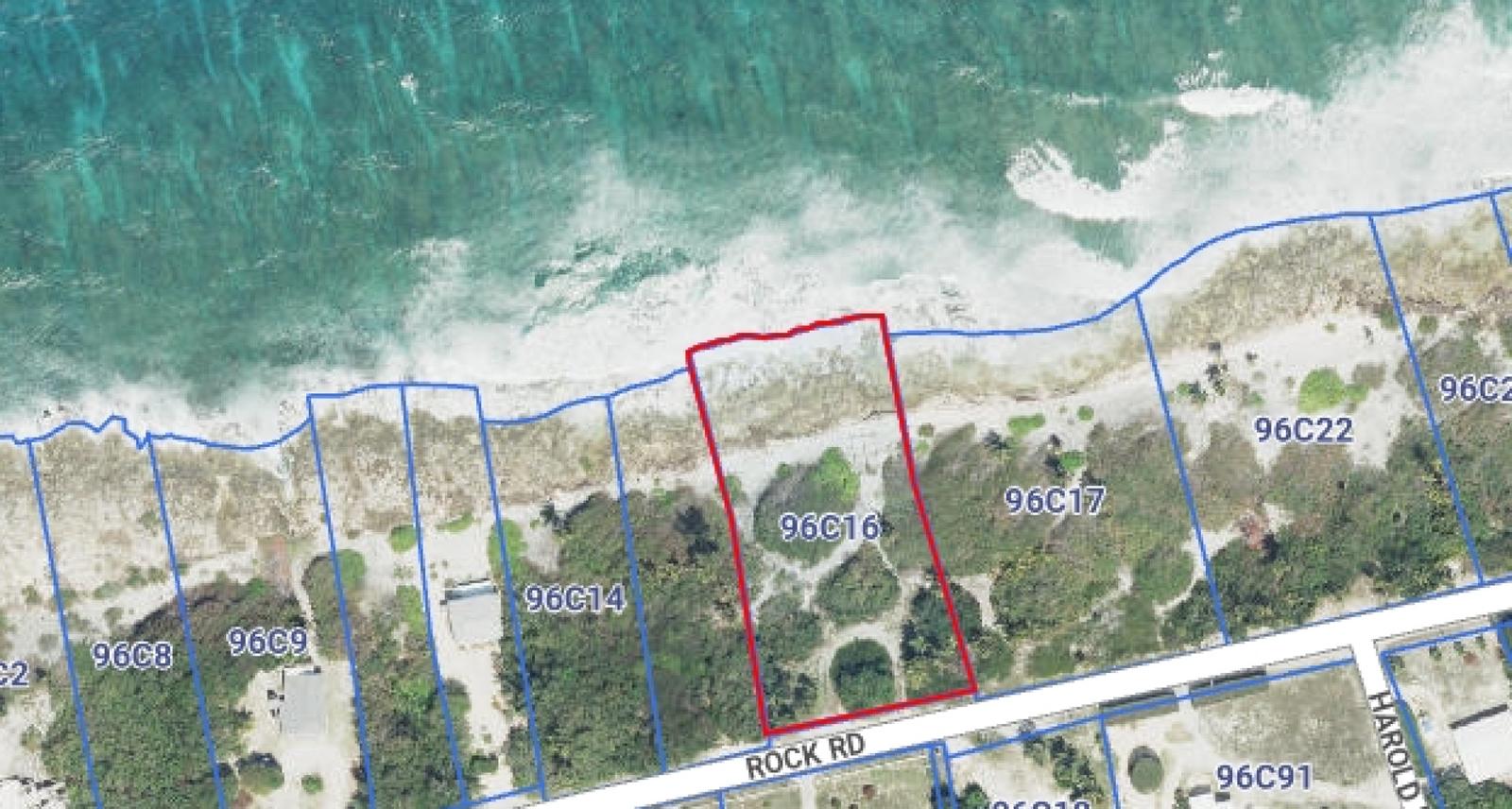 Freehold Seafront Lot on Cayman Brac — photo 2