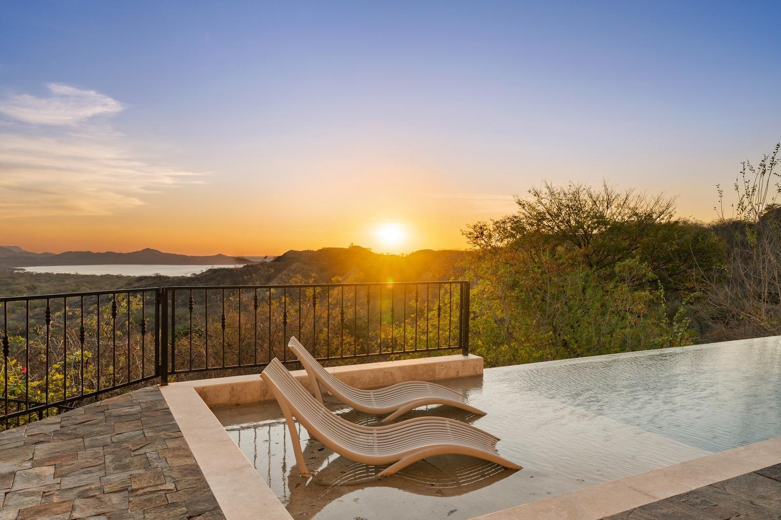 4 Bedroom Ocean-View Home for Sale, Miramar, Mar Vista, Flamingo, Guanacaste, Costa Rica — photo 4