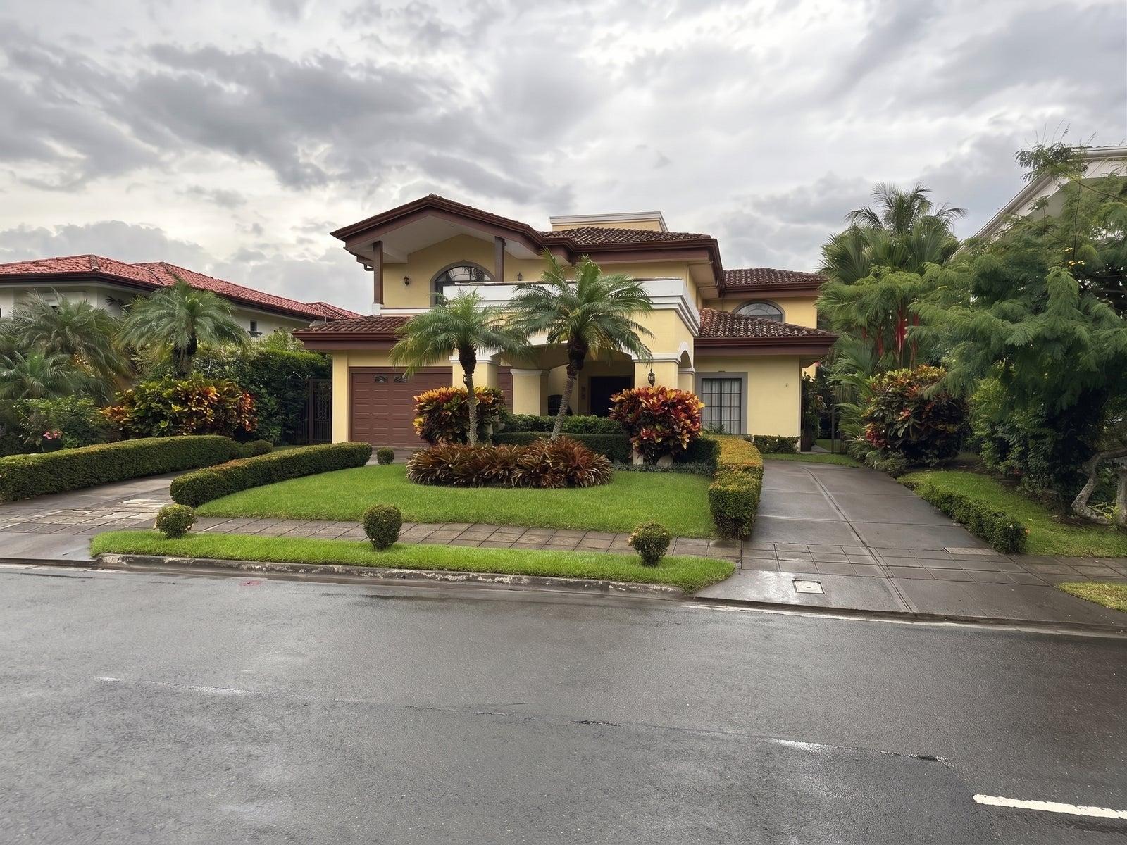 4 Bedroom House for Sale, Valle del Sol, Santa Ana, San Jose, Costa Rica — photo 1