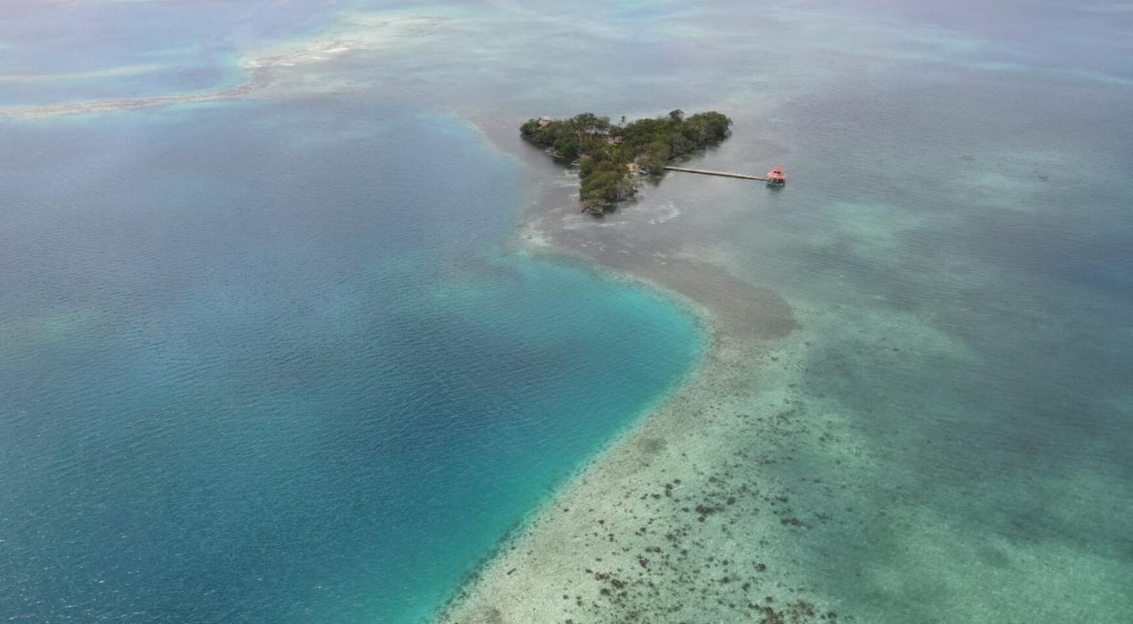 Private Island Caye close to Placencia — photo 4