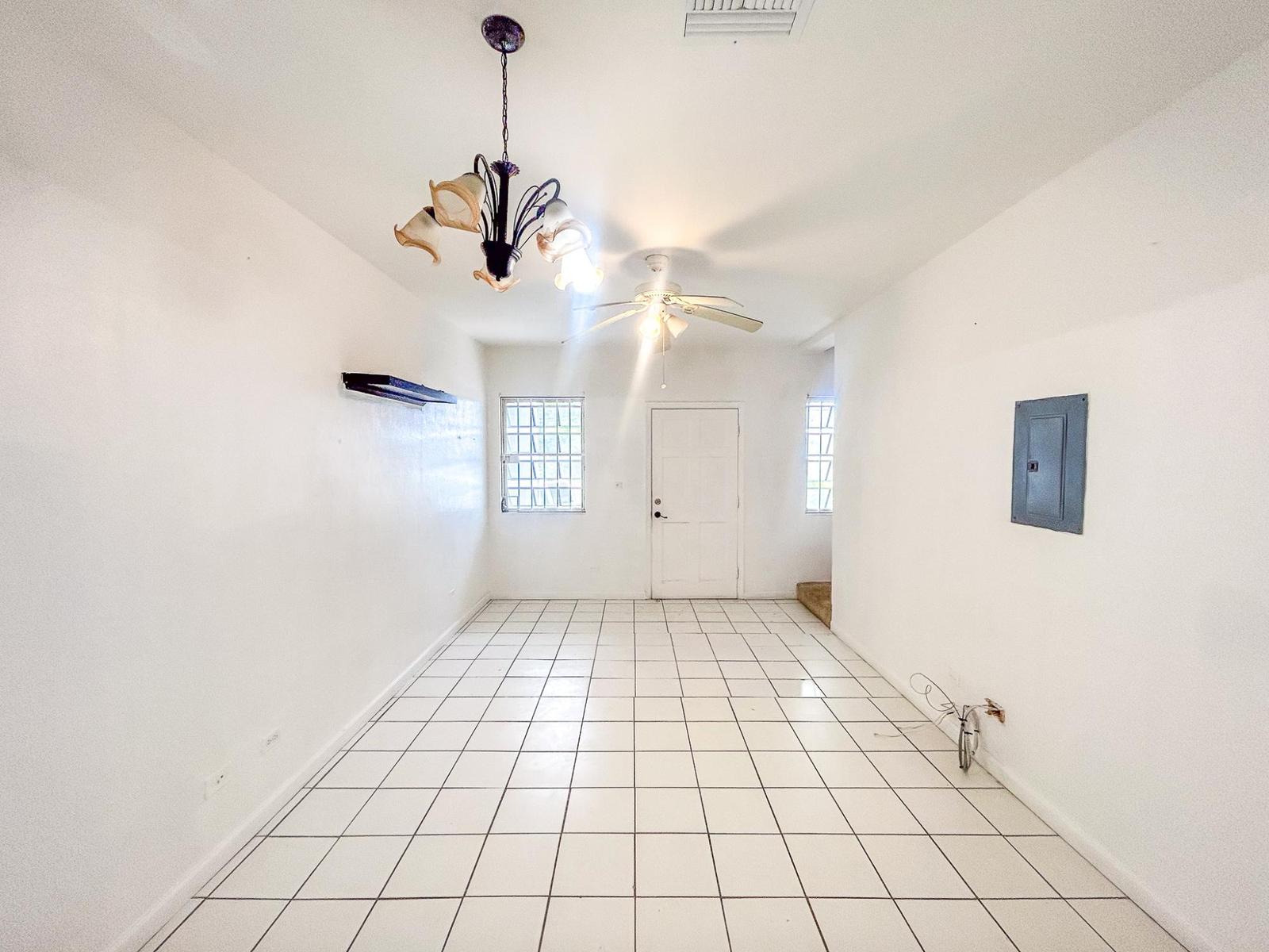 2 bedroom Apartment for sale — MANDINGO ALLEY, FOX HILL in Nassau / New Providence, The Bahamas — photo 4