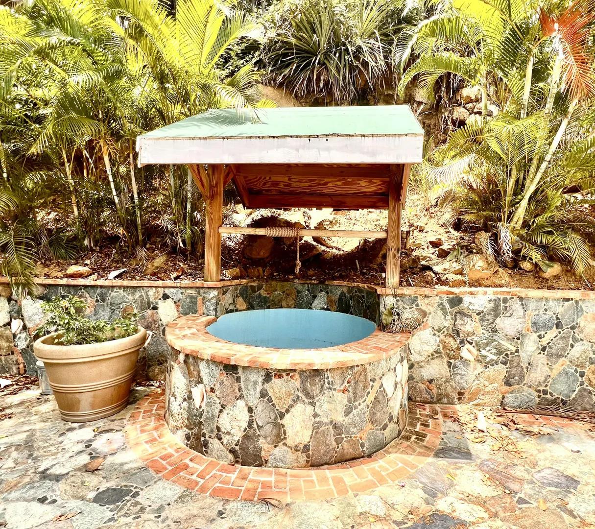 4 Bed 5 Bath Villa with Bay Views and Pool — photo 3