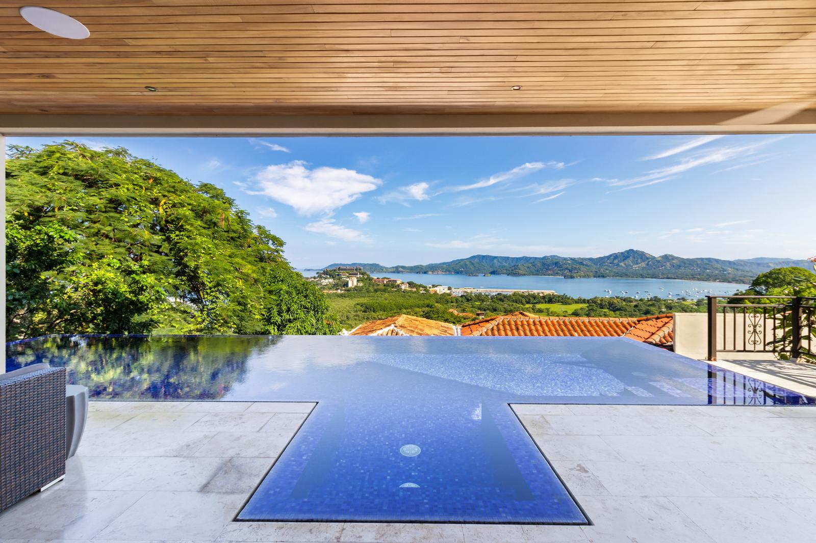 5 Bedroom Luxury Estate for Sale, Playa Flamingo, Guanacaste, Costa Rica — photo 1