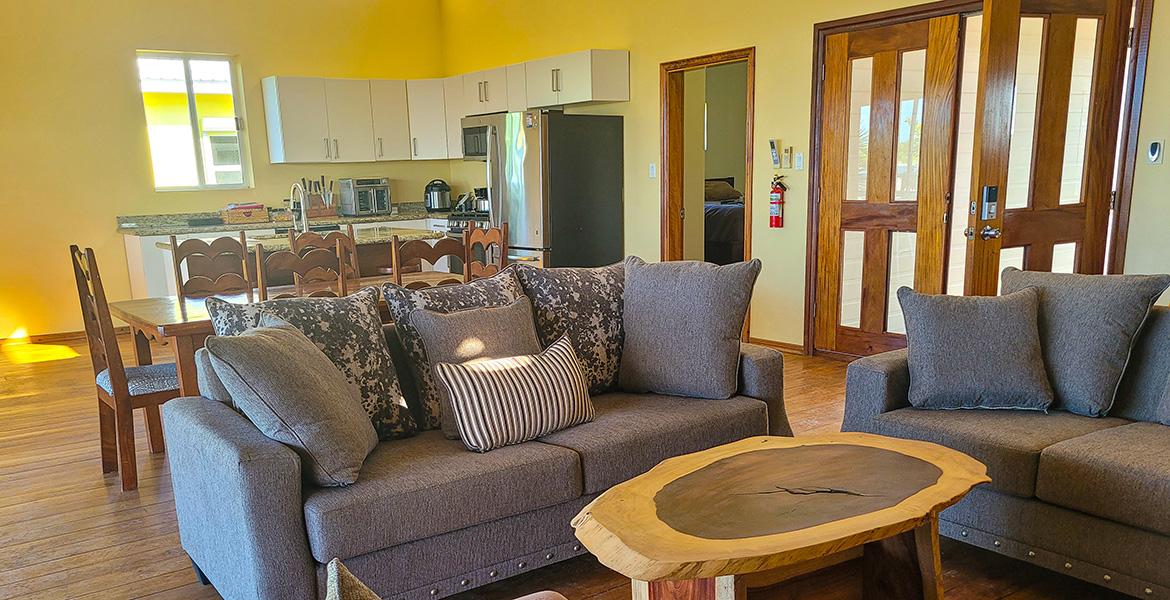 Stunning Waterfront Home in the Marina Community of Vista Cove — photo 4