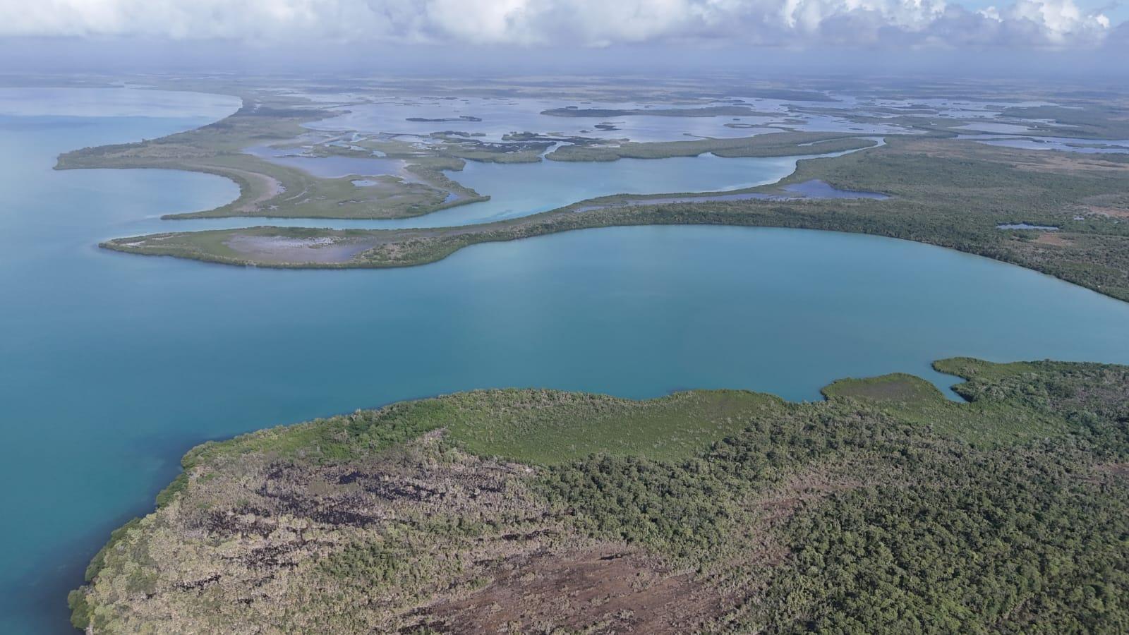10 acres in Glorious Punta Ycacos — photo 4