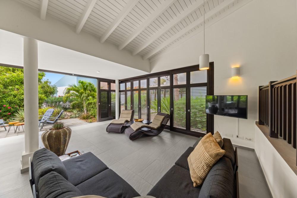 Blue Bay – Detached Bungalow in Indigo Garden with Rental Returns — photo 1