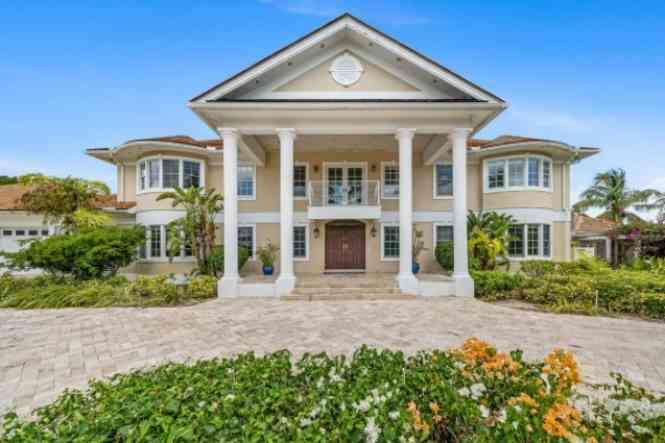 Luxury Home for sale in Paradise Island — photo 1