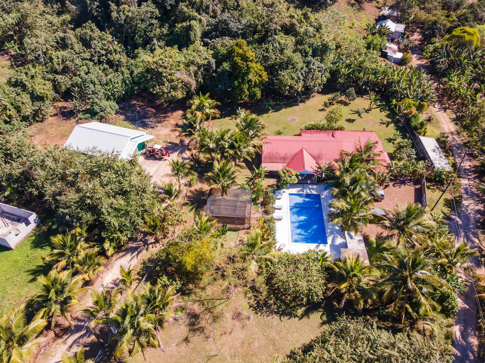 Private 2.18-Acre Estate with Pool, Guest House & Workshop | Teakettle Village, Cayo District — photo 1