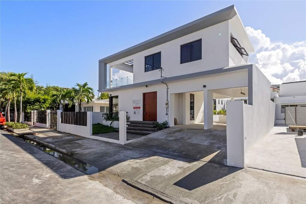 4 Bed 5 Bath Beachfront House in Ocean Park — photo 3